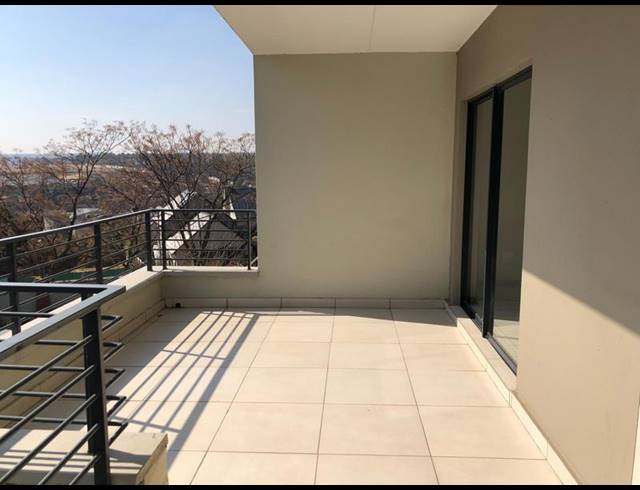 2 BEDROOM APARTMENT FOR SALE IN FOURWAYS